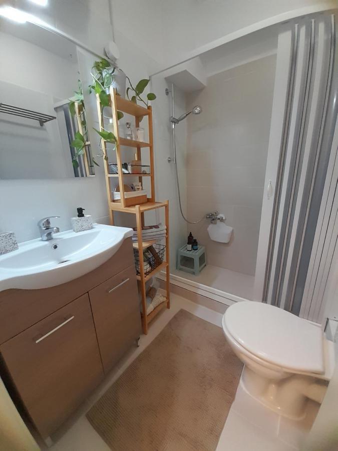Aura Garden Apartment Farai ภายนอก รูปภาพ
